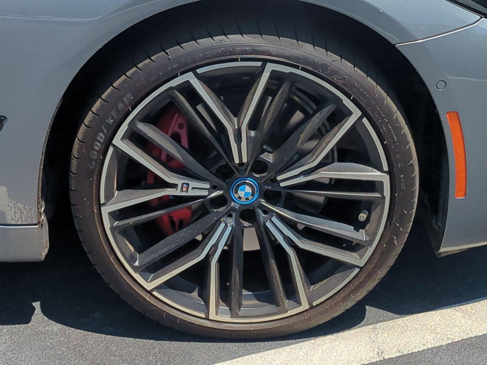 Certified 2023 BMW 530e w/ M Sport Package RWD image 13