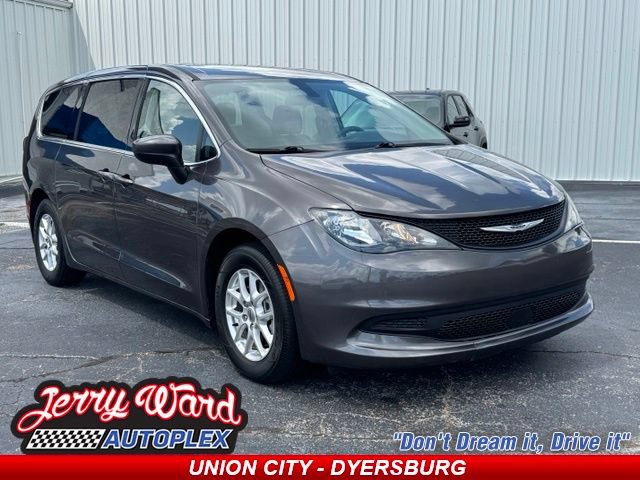 Used 2021 Chrysler Voyager LX
