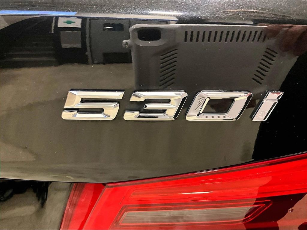 Used 2019 BMW 530i xDrive w/ Convenience Package AWD/4WD image 29