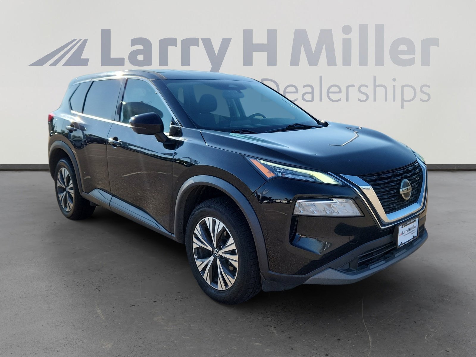 Used 2021 Nissan Rogue SV image 9