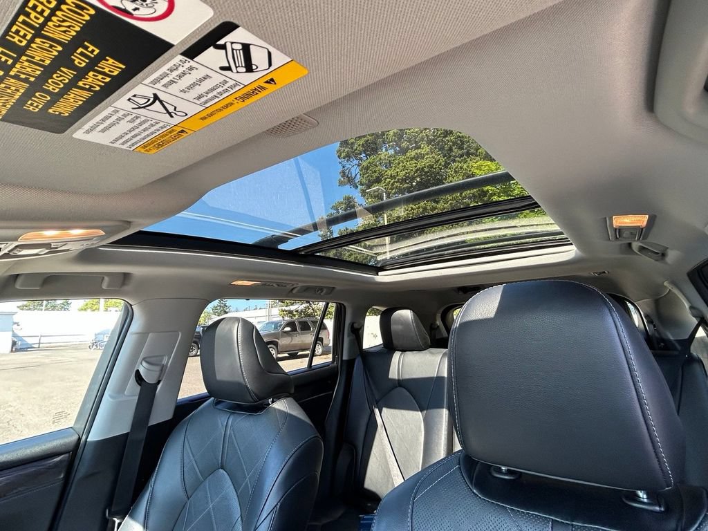 Used 2022 Toyota Highlander Platinum AWD/4WD image 29