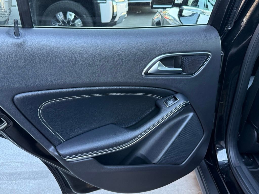 Certified 2019 Mercedes-Benz GLA 250 4MATIC image 21
