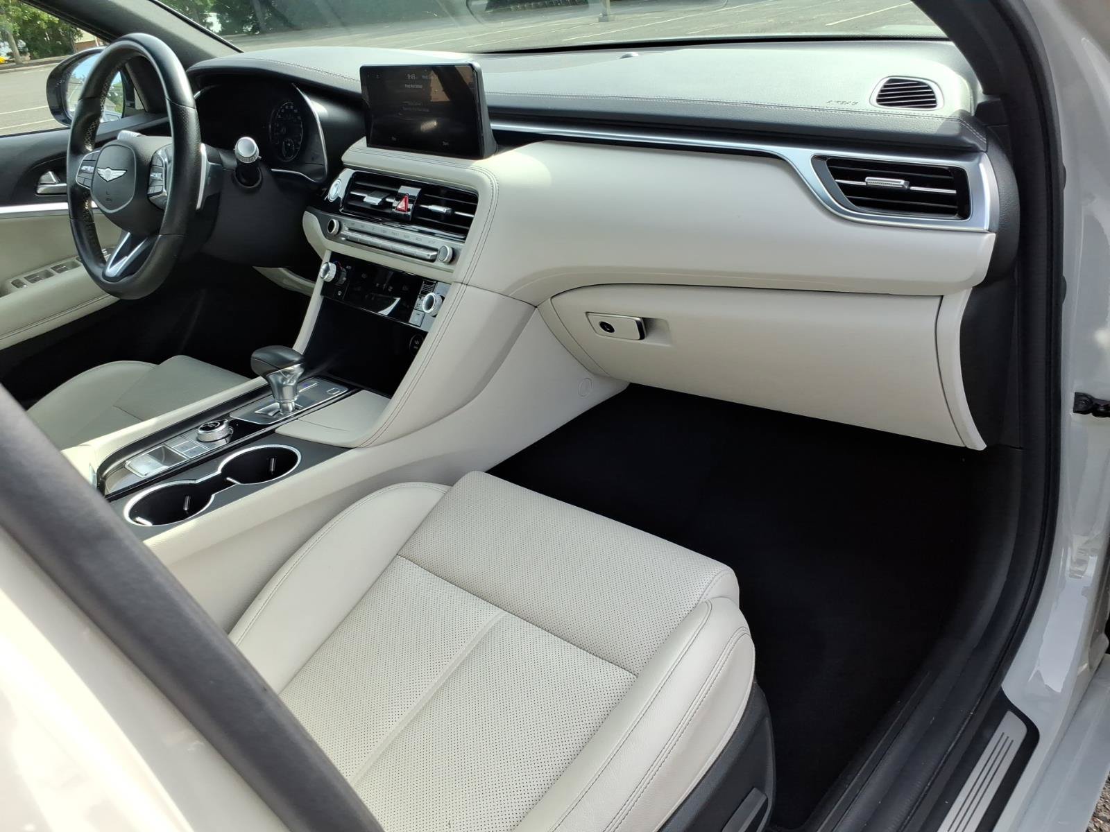 Used 2025 Genesis G70 2.5T AWD/4WD image 9