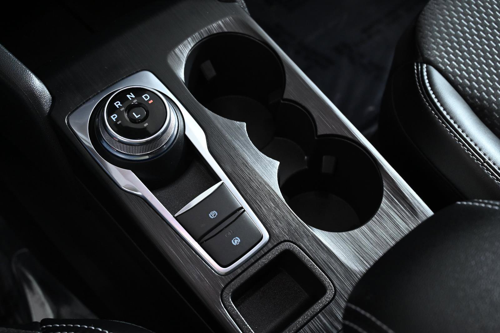 Used 2025 Ford Escape SE image 19