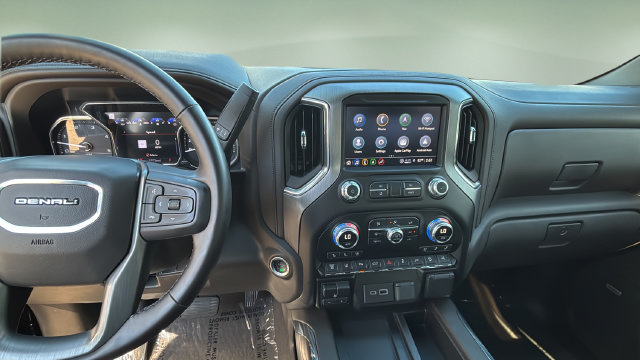 Used 2023 GMC Sierra 2500 Denali w/ Denali Black Diamond Edition AWD/4WD image 17