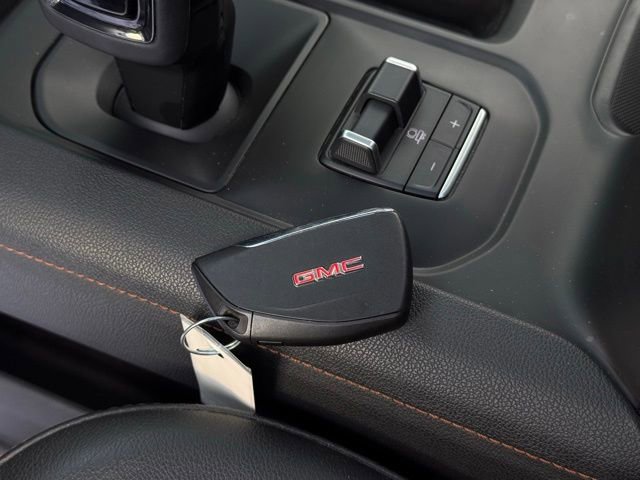 Used 2023 GMC Sierra 1500 AT4 w/ AT4 Preferred Package image 39