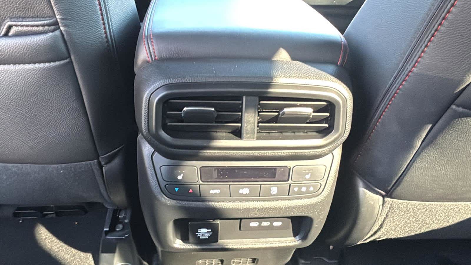 Used 2024 Honda Passport Black Edition image 9