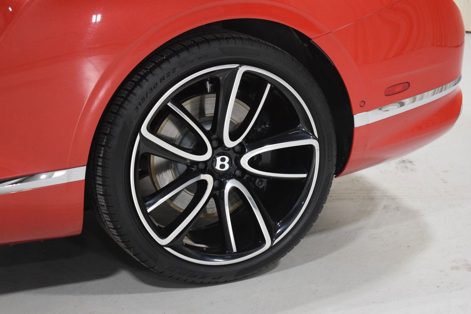 Certified 2023 Bentley Continental GT Azure image 19