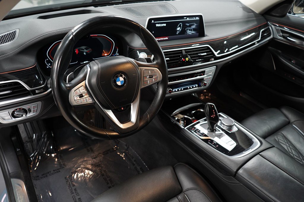 Used 2022 BMW 750Li xDrive AWD/4WD image 11