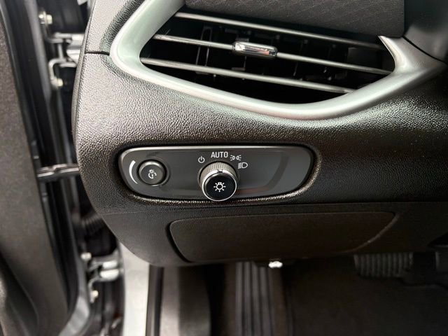 Used 2023 Chevrolet Malibu LT image 35