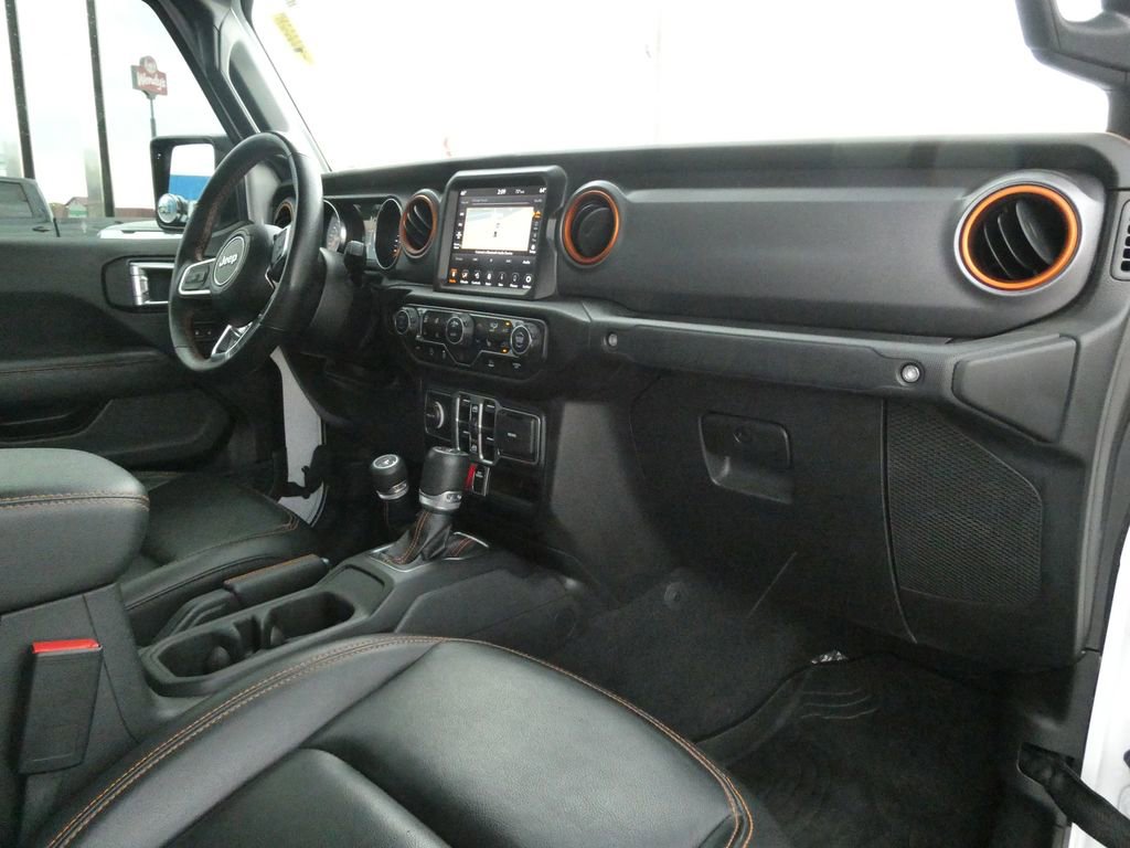 Used 2023 Jeep Gladiator Mojave w/ Cold Weather Group AWD/4WD image 15