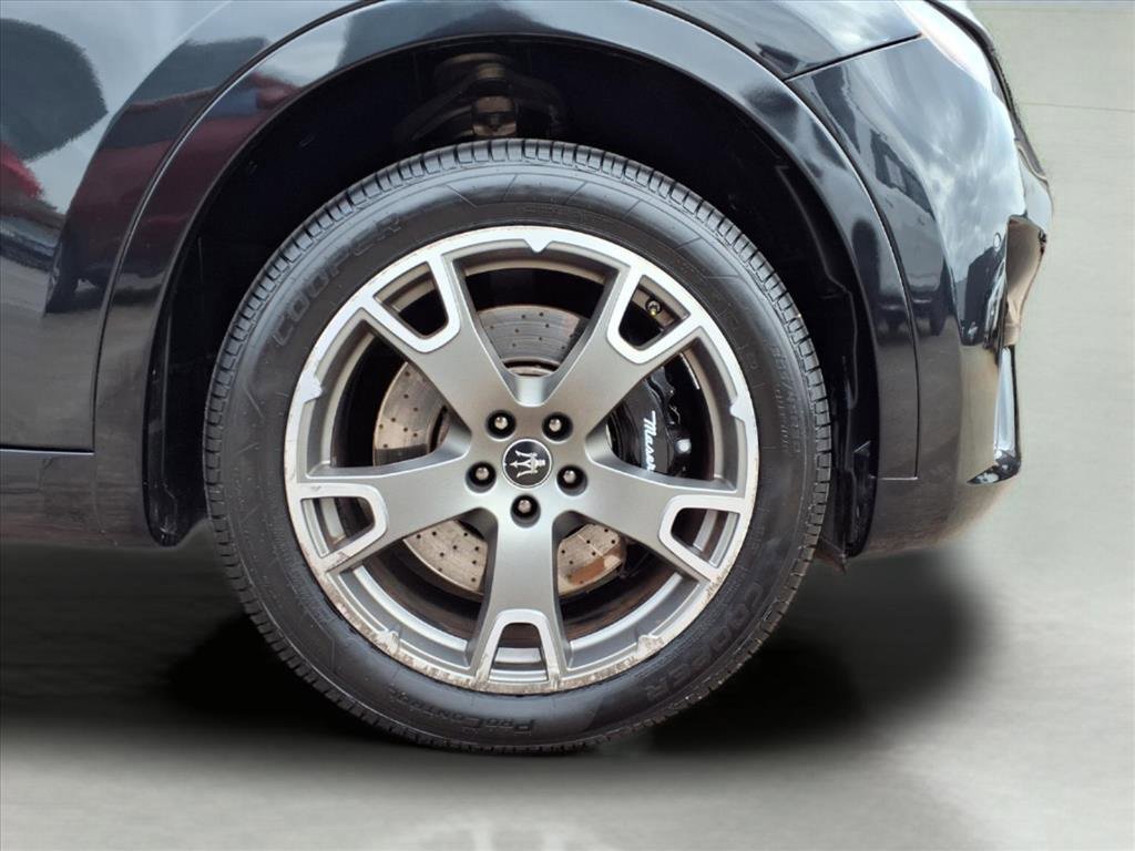 Used 2023 Maserati Levante Modena image 9