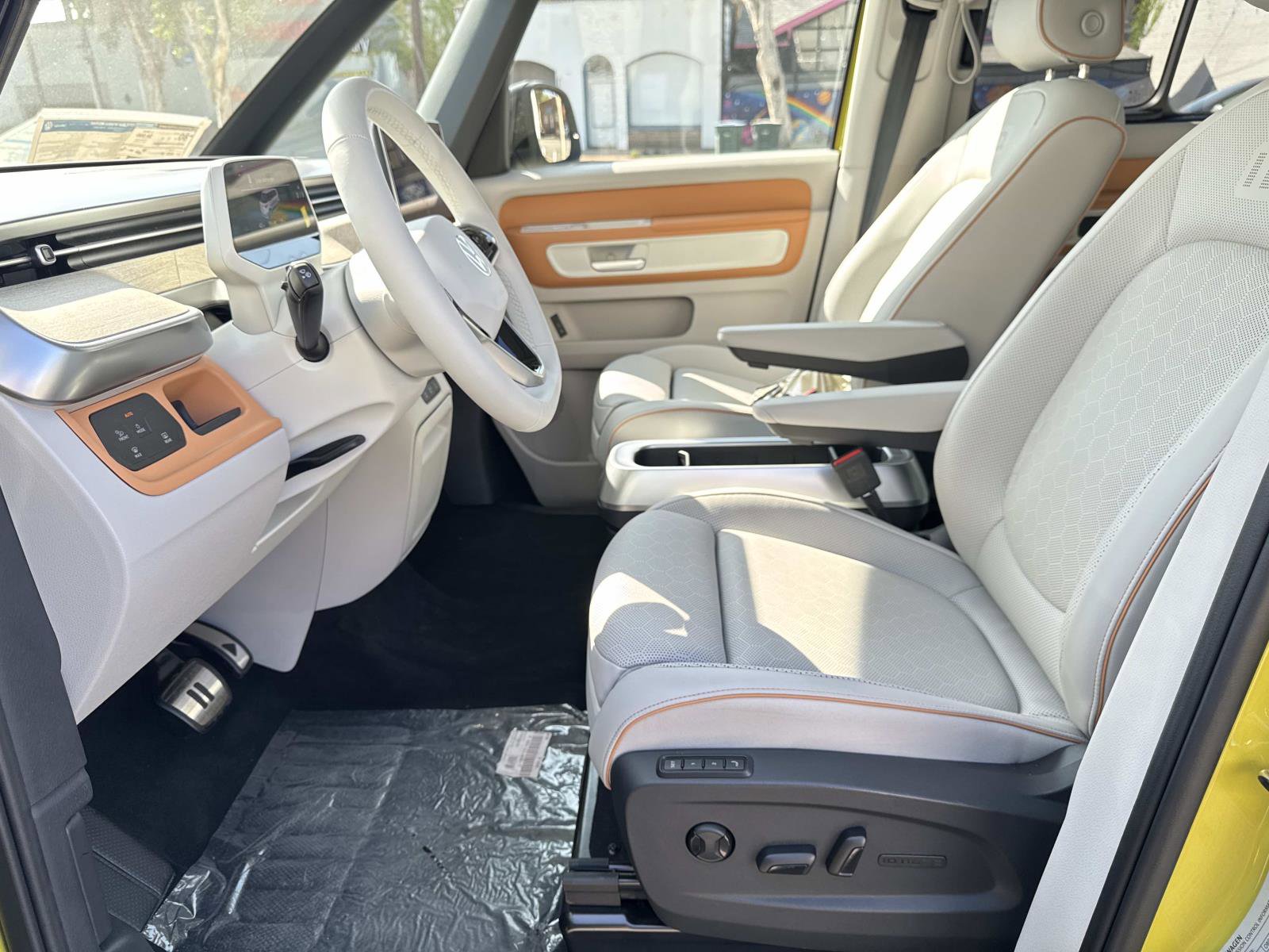 New 2025 Volkswagen ID. Buzz 1st Edition image 16