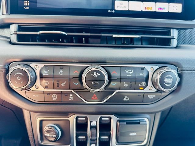 New 2025 Jeep Wrangler Rubicon image 22