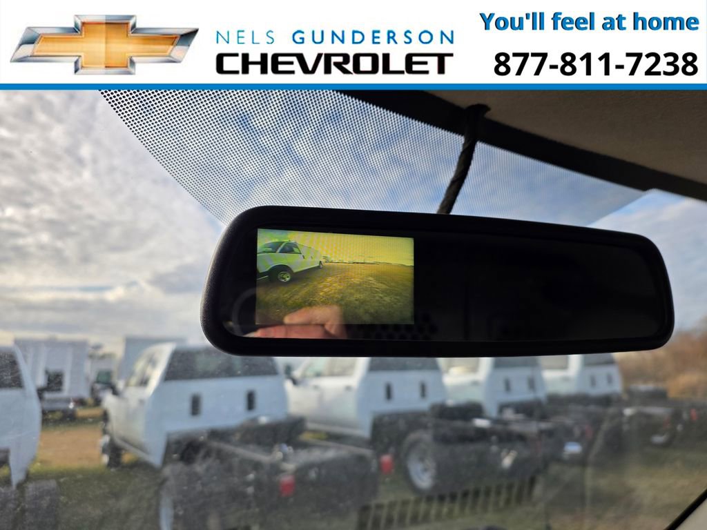 Used 2015 Chevrolet Express 3500 Extended image 13