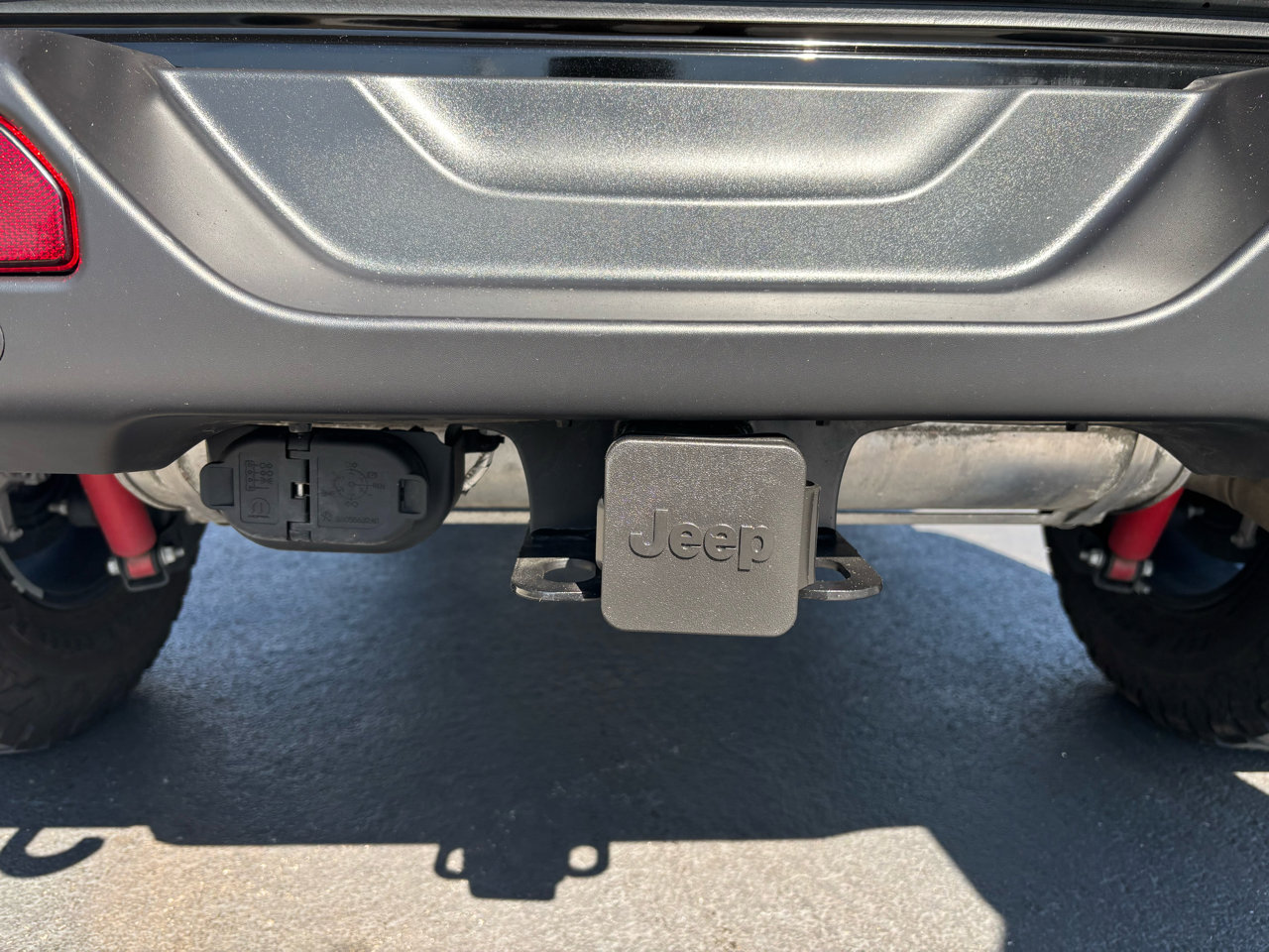 Used 2024 Jeep Wrangler Unlimited AWD/4WD image 12