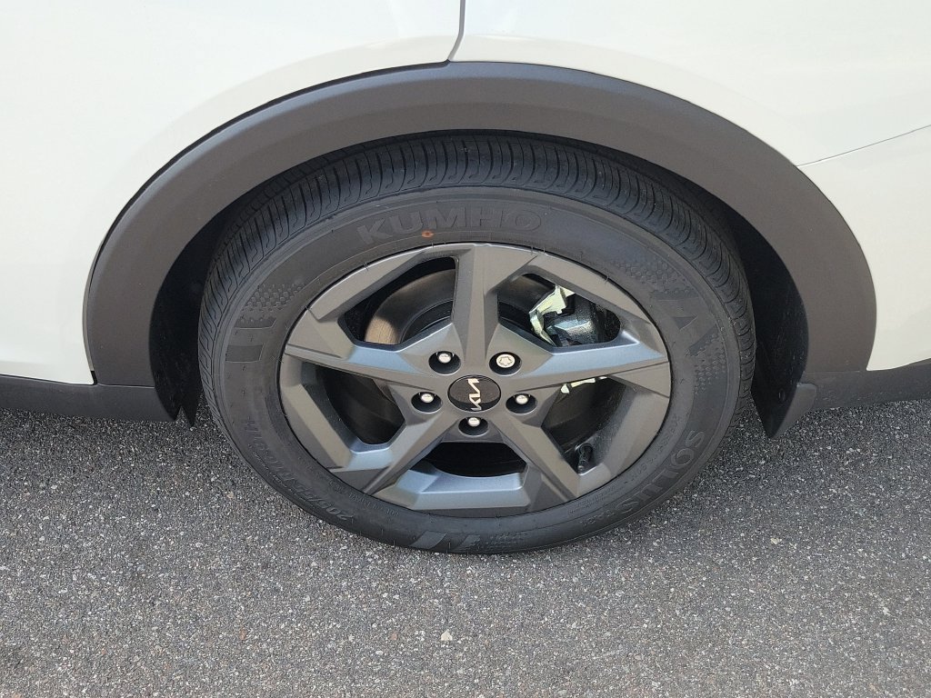 New 2026 Kia K4 FWD image 36