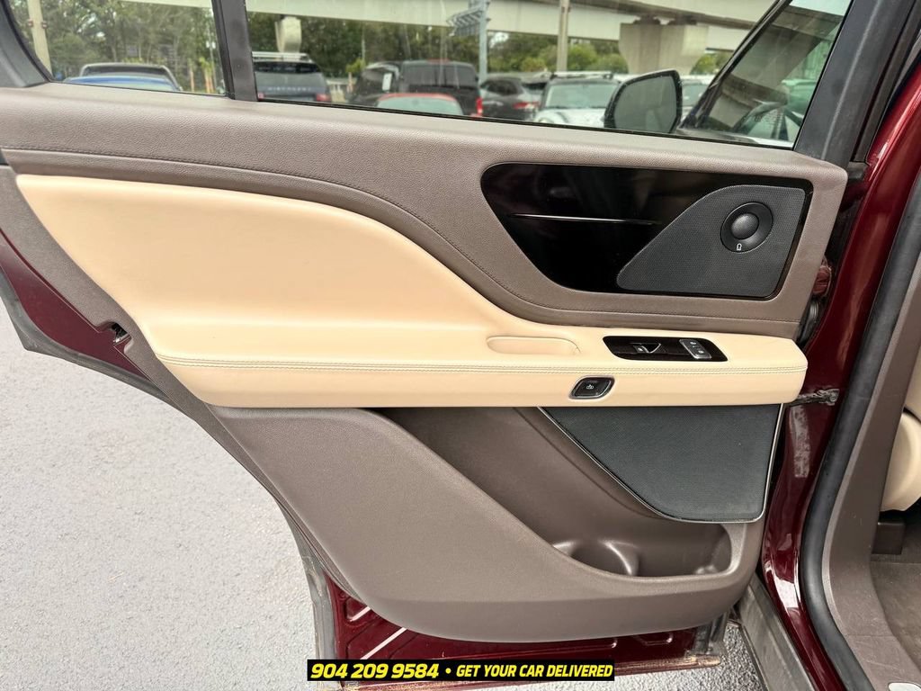 Used 2021 Lincoln Aviator Reserve w/ Class IV Trailer Tow Package AWD/4WD image 26