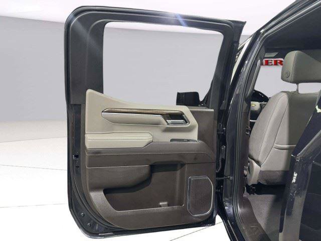 Used 2024 Chevrolet Silverado 1500 LT AWD/4WD image 27