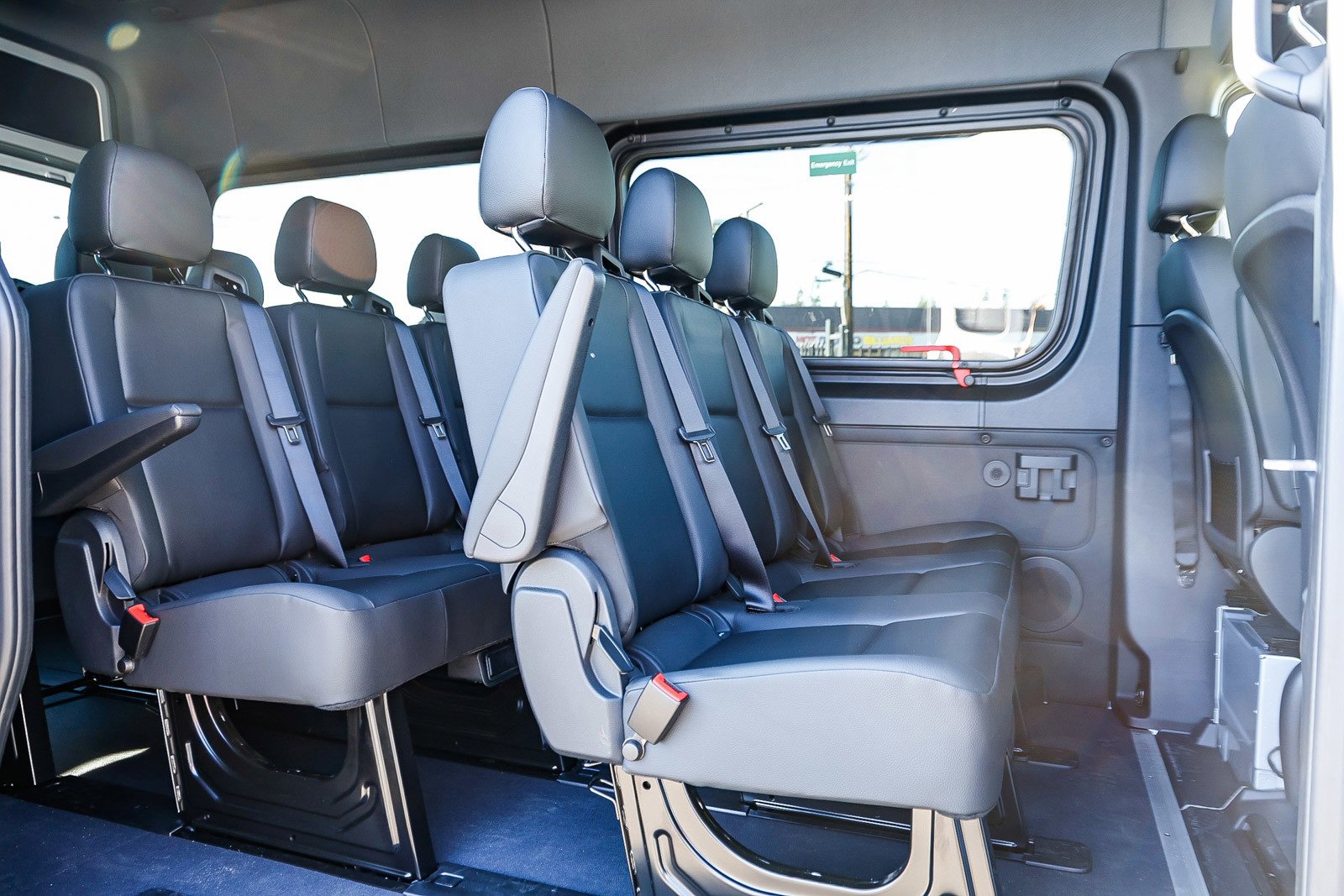 New 2025 Mercedes-Benz Sprinter 2500 image 17