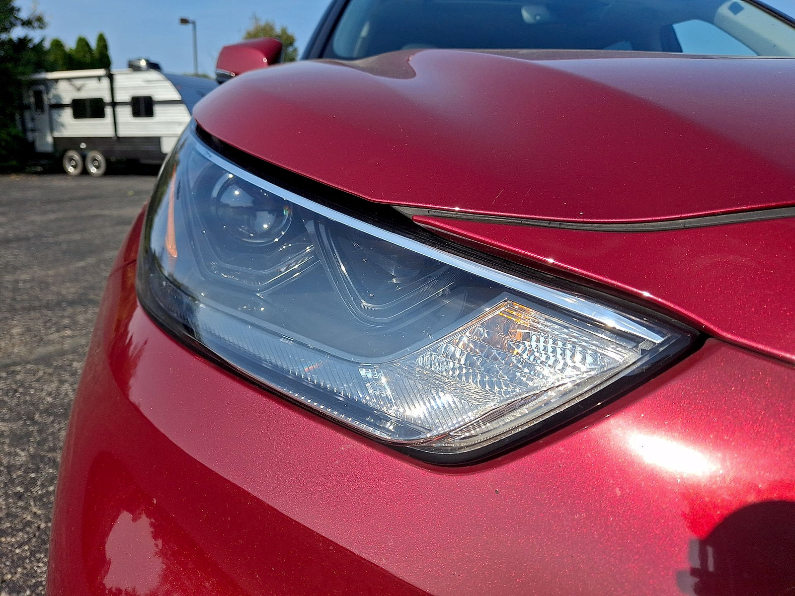 Used 2022 Toyota Highlander XLE AWD/4WD image 28