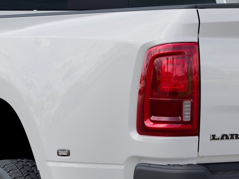 New 2026 RAM 3500 Laramie AWD/4WD image 5