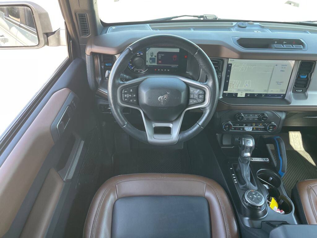 Used 2023 Ford Bronco Outer Banks AWD/4WD image 2
