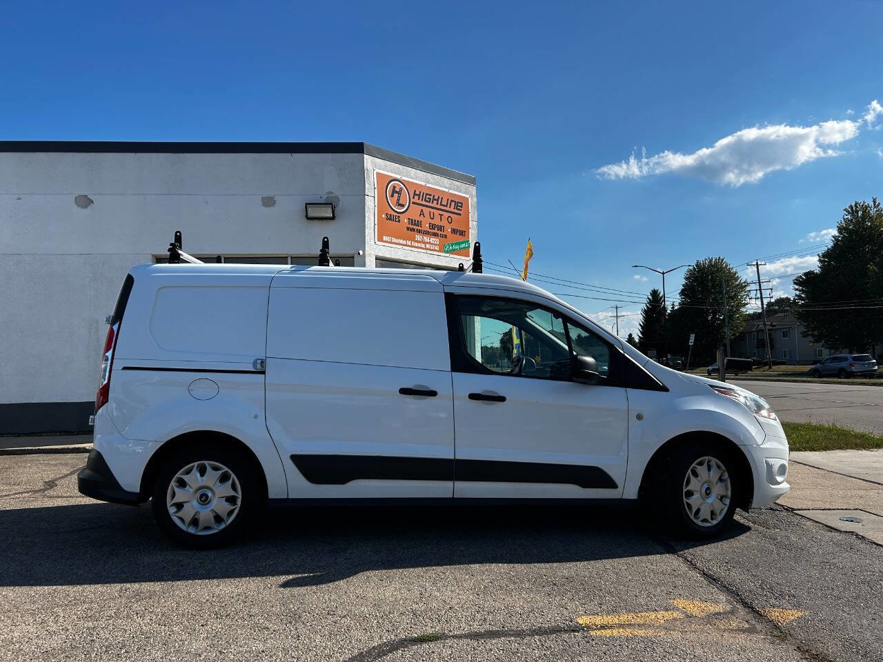 Used 2018 Ford Transit Connect XLT image 3