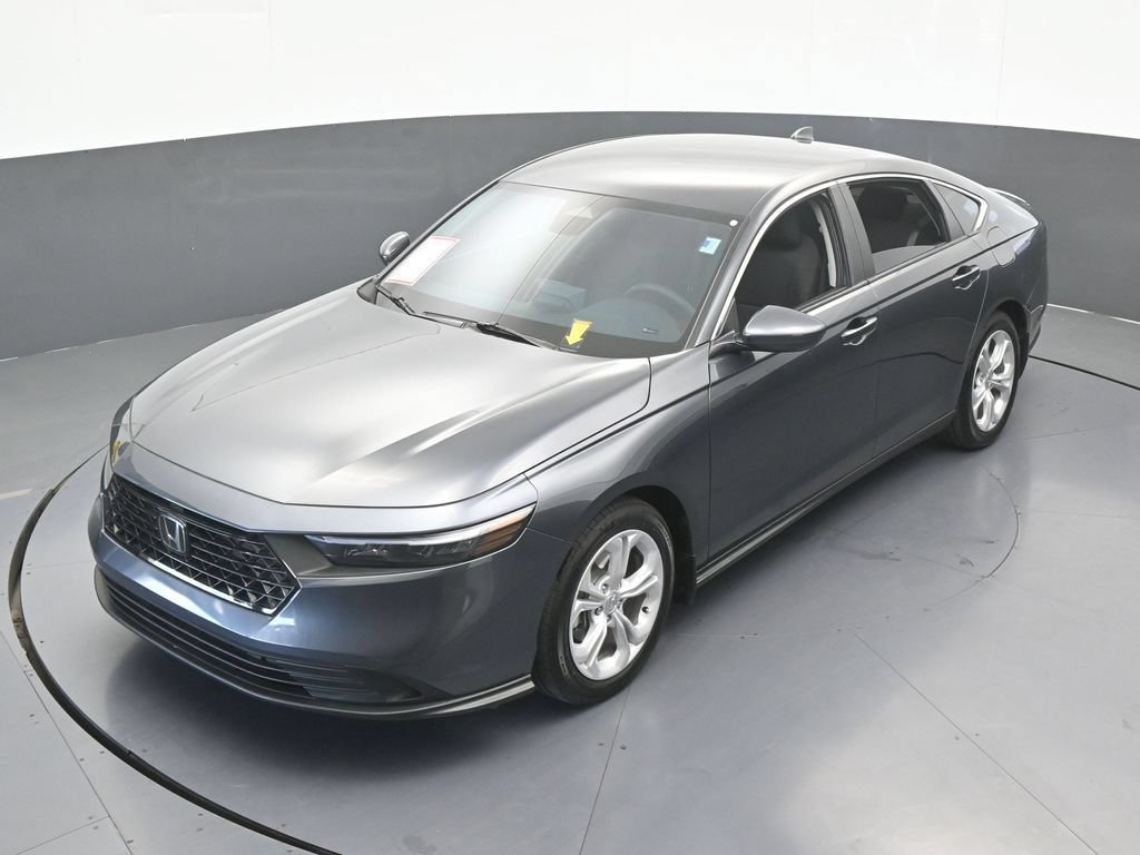 Used 2025 Honda Accord LX image 43