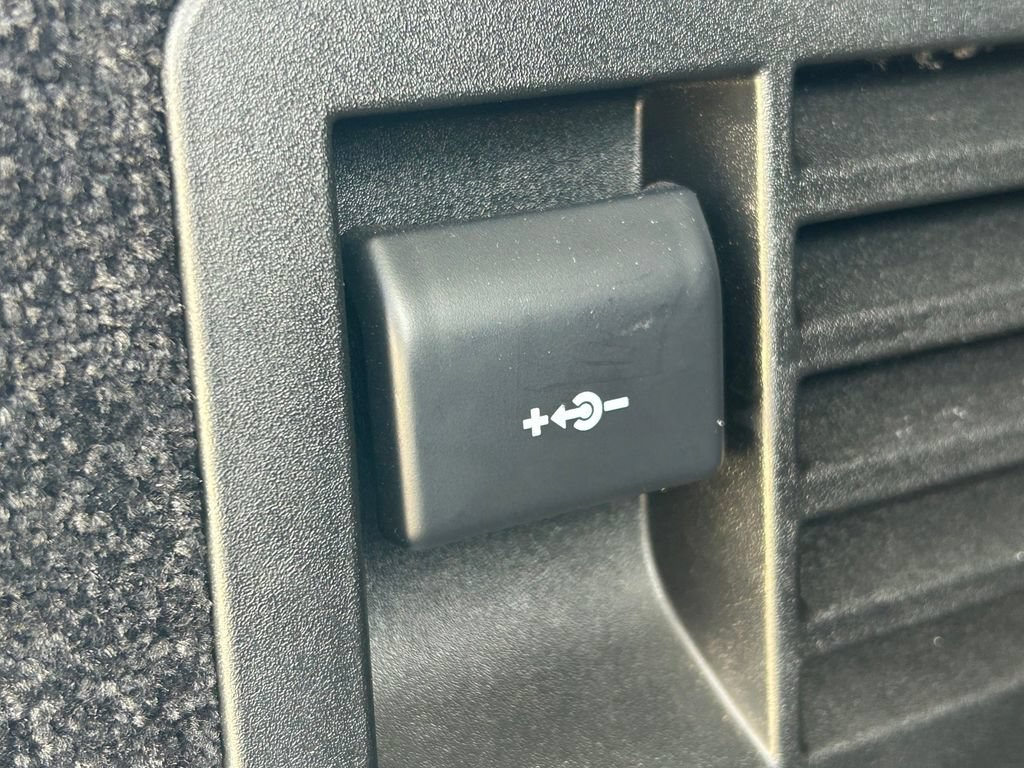 Used 2019 Land Rover Range Rover HSE AWD/4WD image 17
