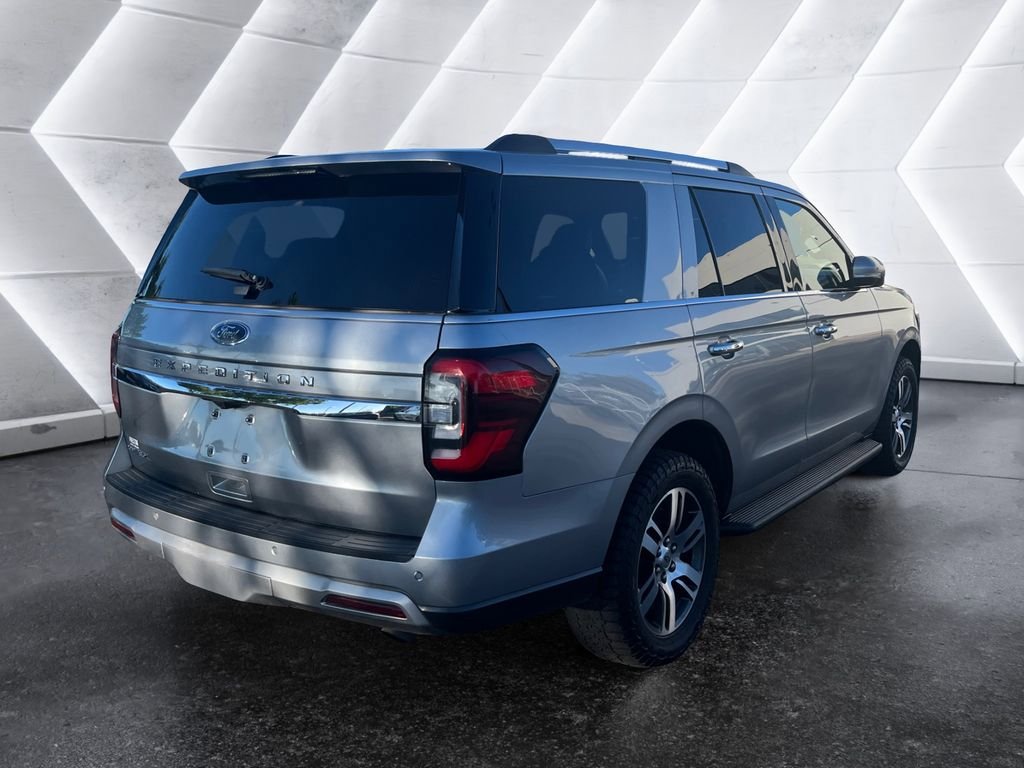 Used 2024 Ford Expedition Limited AWD/4WD image 4