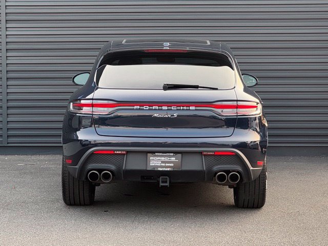 Certified 2022 Porsche Macan S AWD/4WD image 6