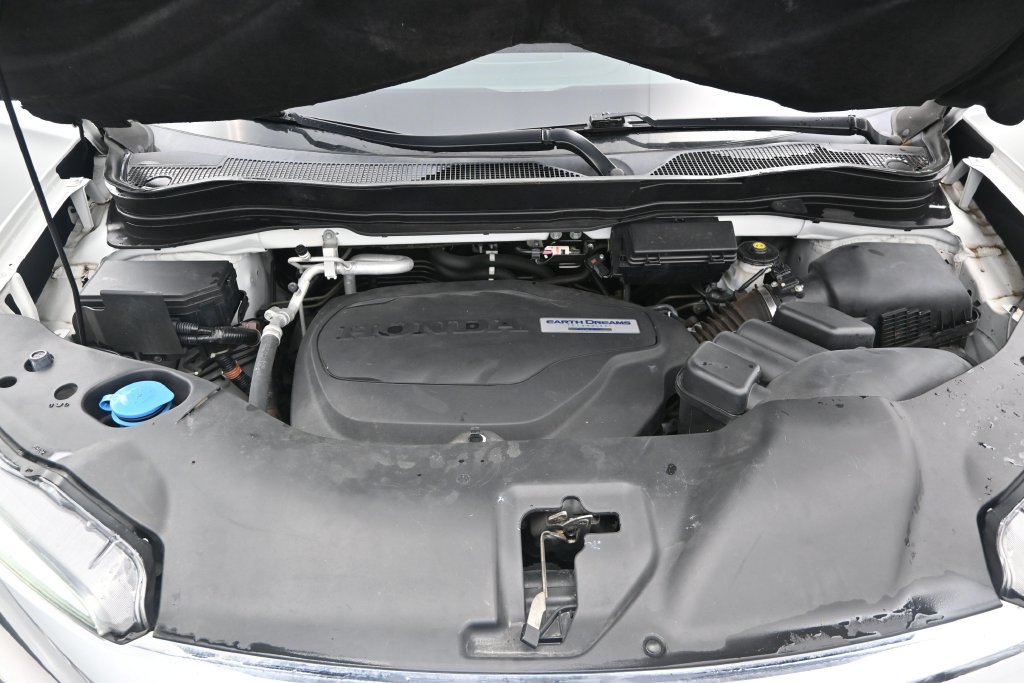 Used 2020 Honda Pilot Touring image 12