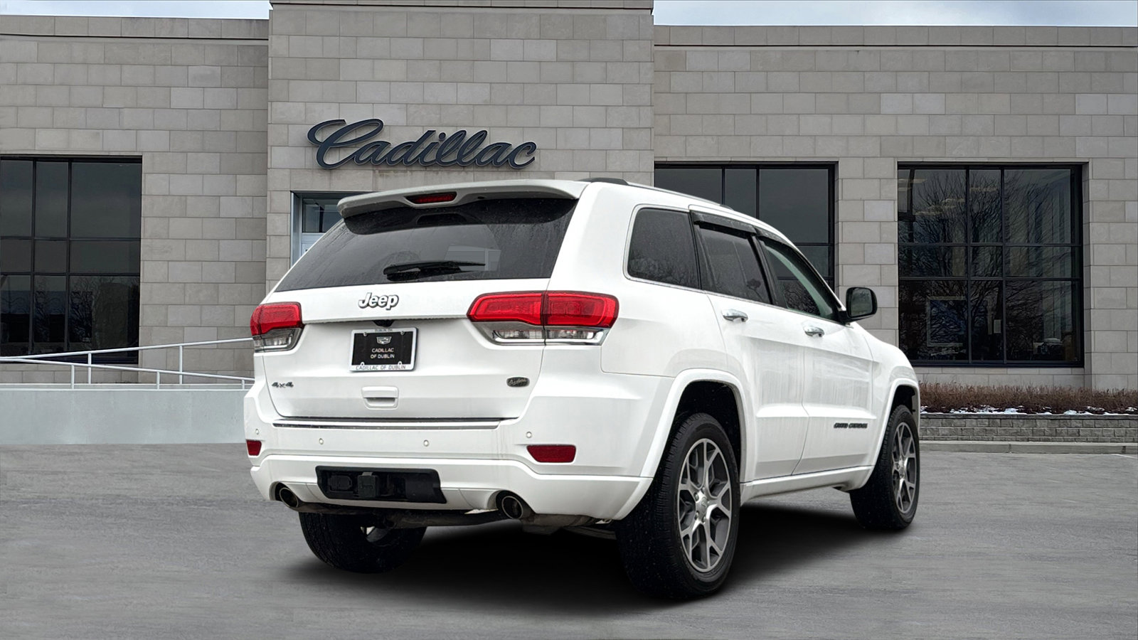 Used 2021 Jeep Grand Cherokee Overland image 3