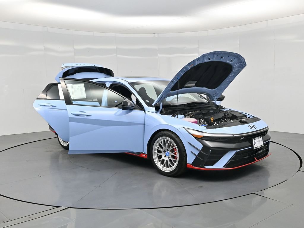 Used 2025 Hyundai Elantra N image 29