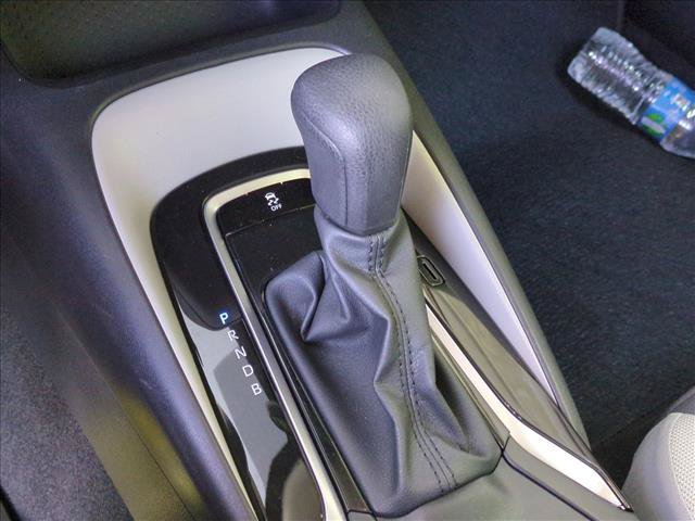 Used 2025 Toyota Corolla LE FWD image 12