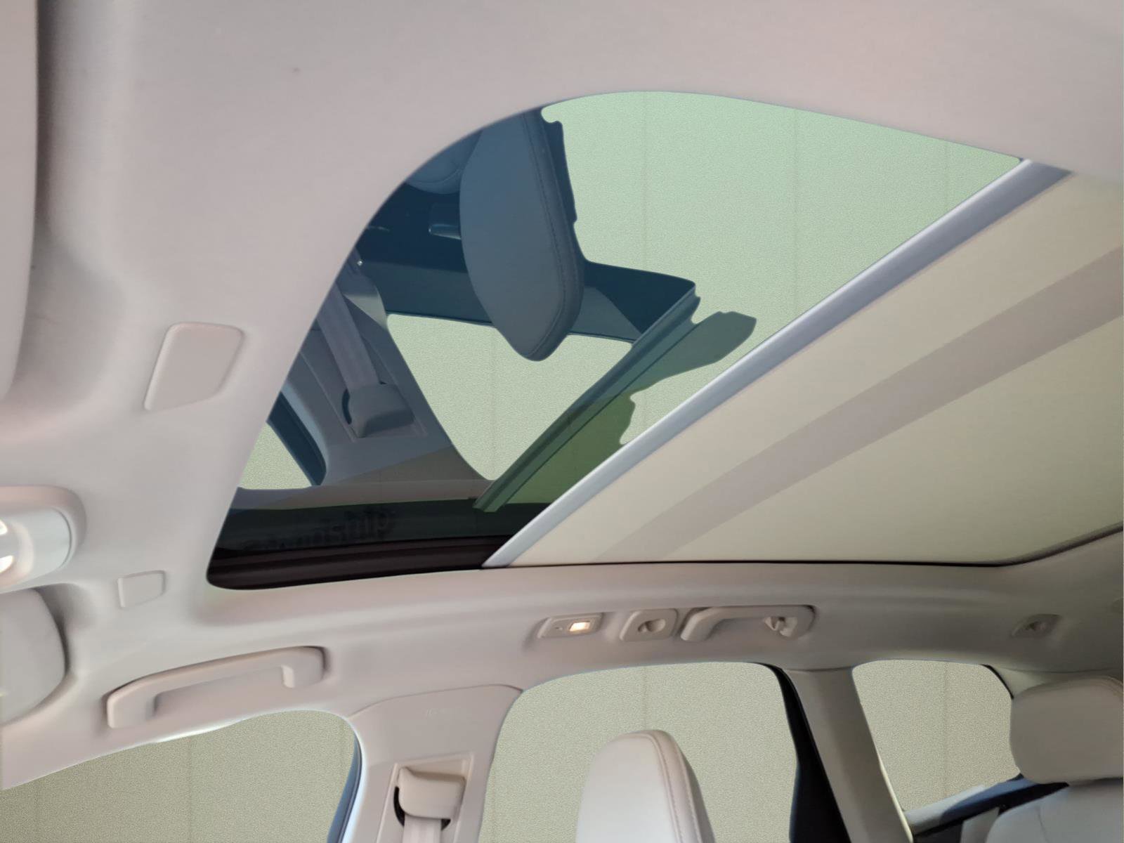 Used 2023 Volvo XC60 B5 Ultimate w/ Protection Package Premier image 22