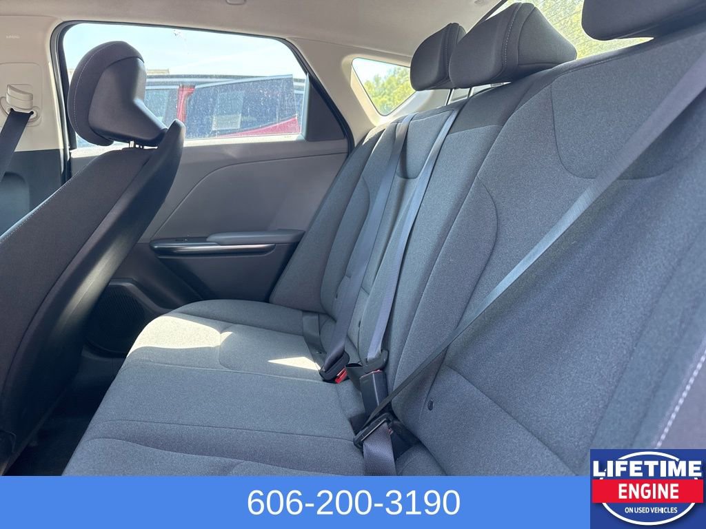 Used 2025 Kia K4 LXS FWD image 12