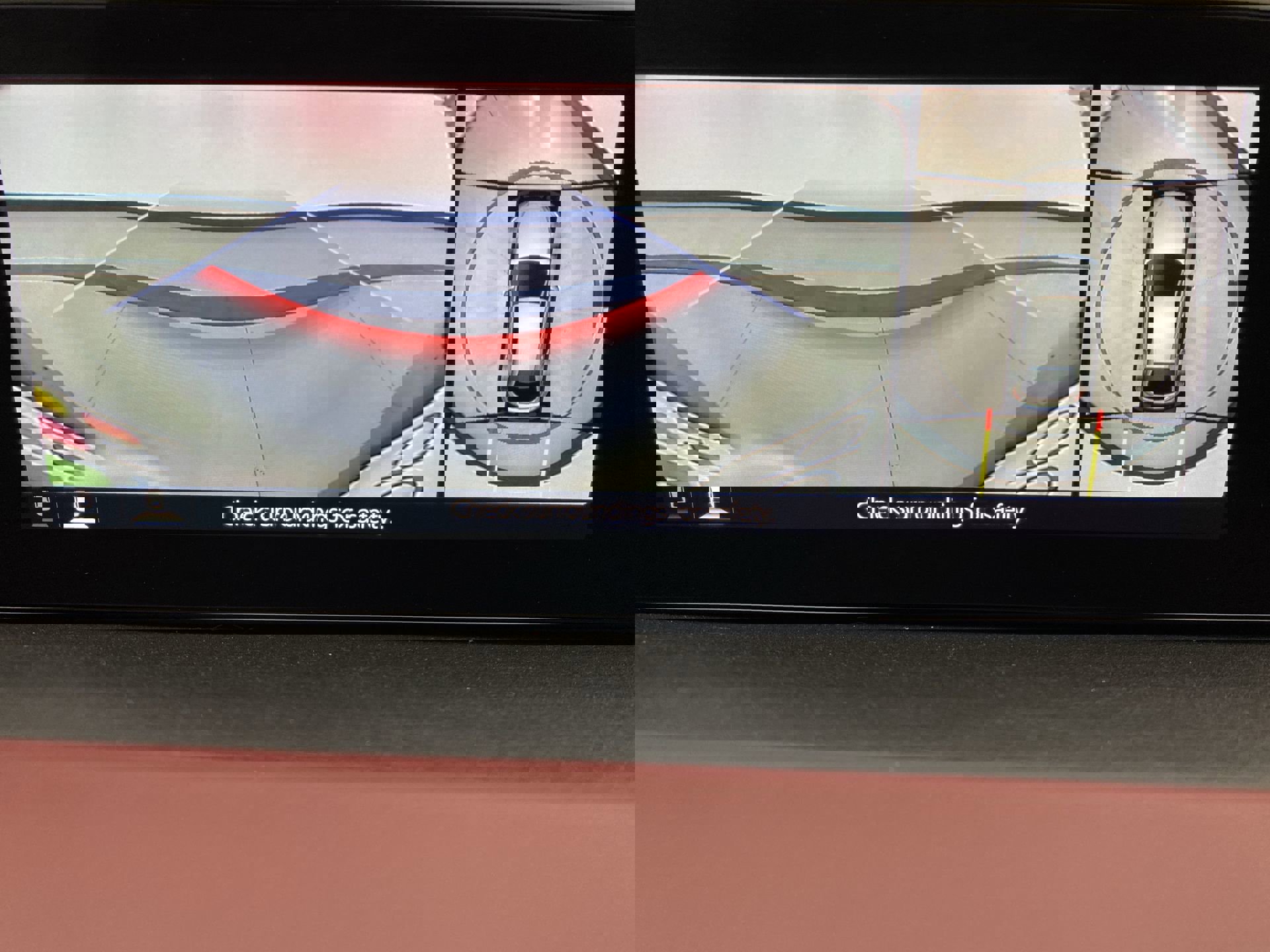 Used 2021 MAZDA MAZDA3 Hatchback w/Premium Plus Pkg image 16