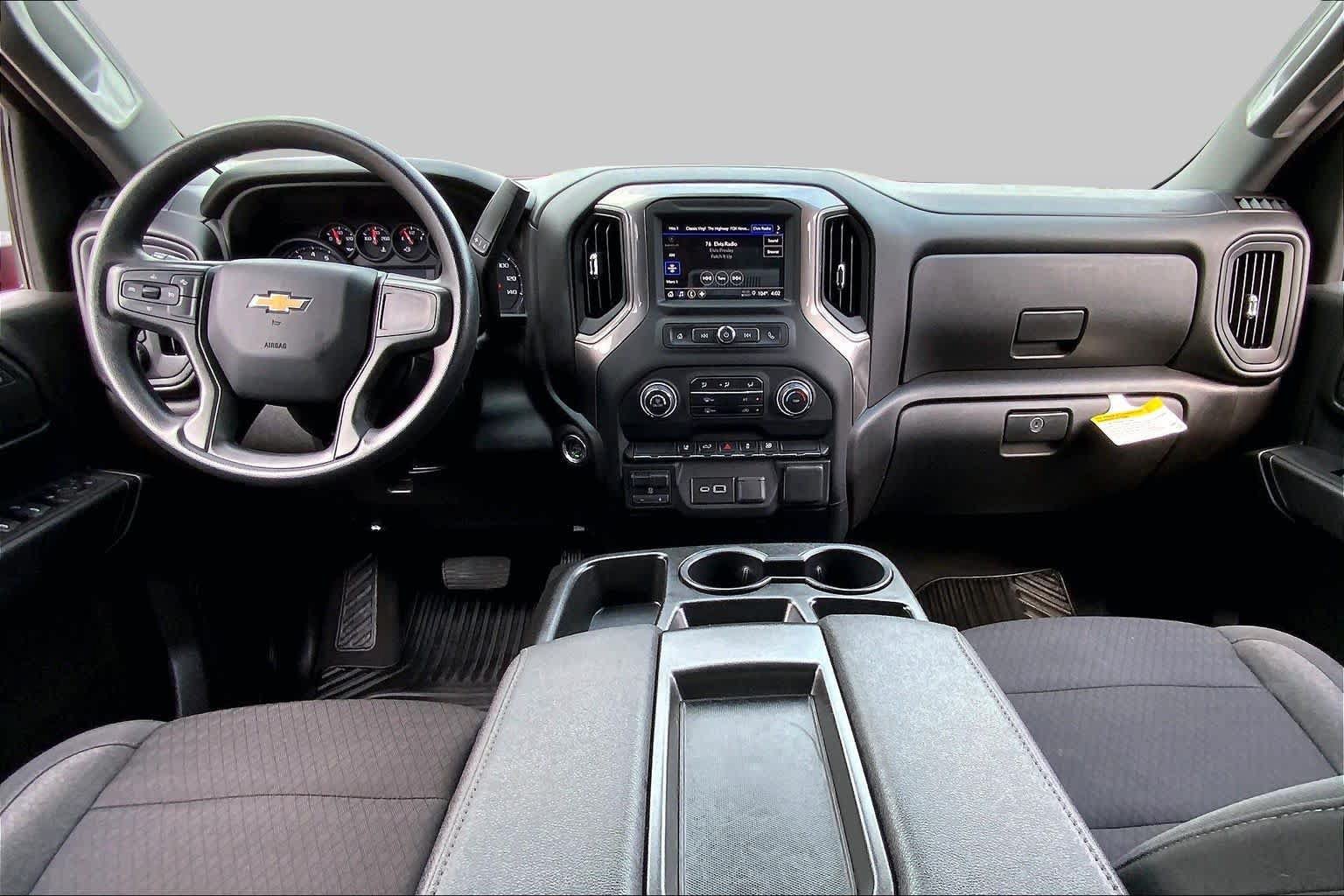 Used 2025 Chevrolet Silverado 2500 Custom w/ Custom Convenience Package AWD/4WD image 16