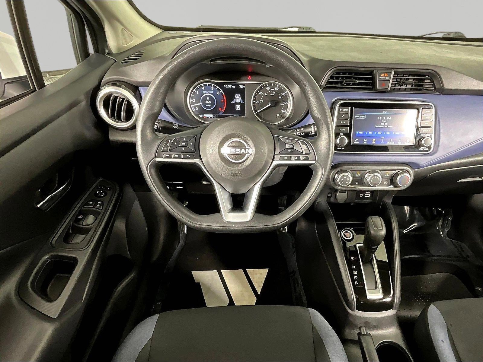 Certified 2023 Nissan Versa SV FWD image 8