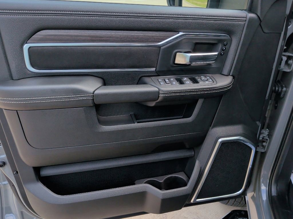 New 2026 RAM 3500 Laramie AWD/4WD image 11