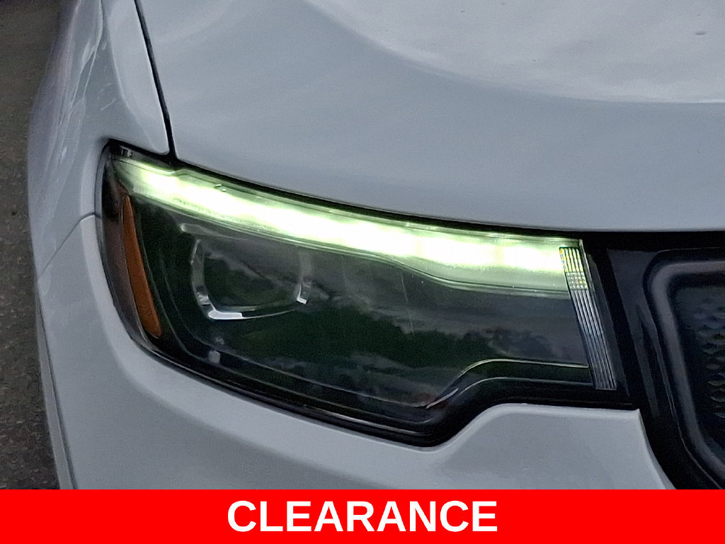 Used 2022 Jeep Compass High Altitude AWD/4WD image 9