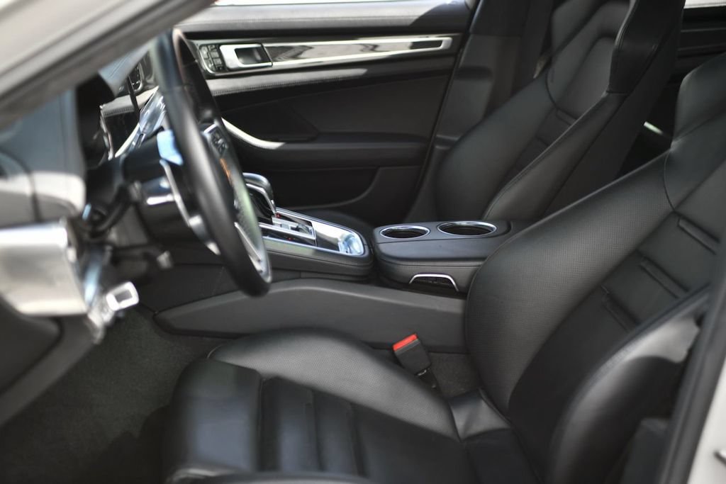 Used 2018 Porsche Panamera Turbo S AWD/4WD image 29