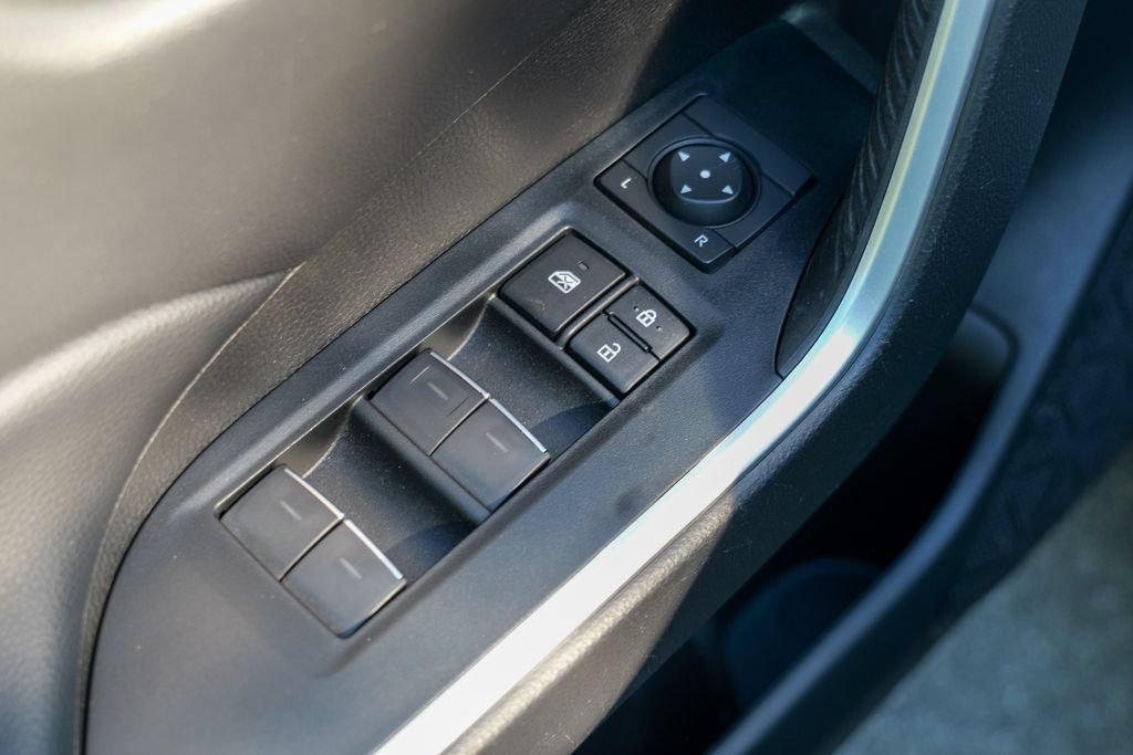 Used 2023 Toyota RAV4 XLE Premium AWD/4WD image 19