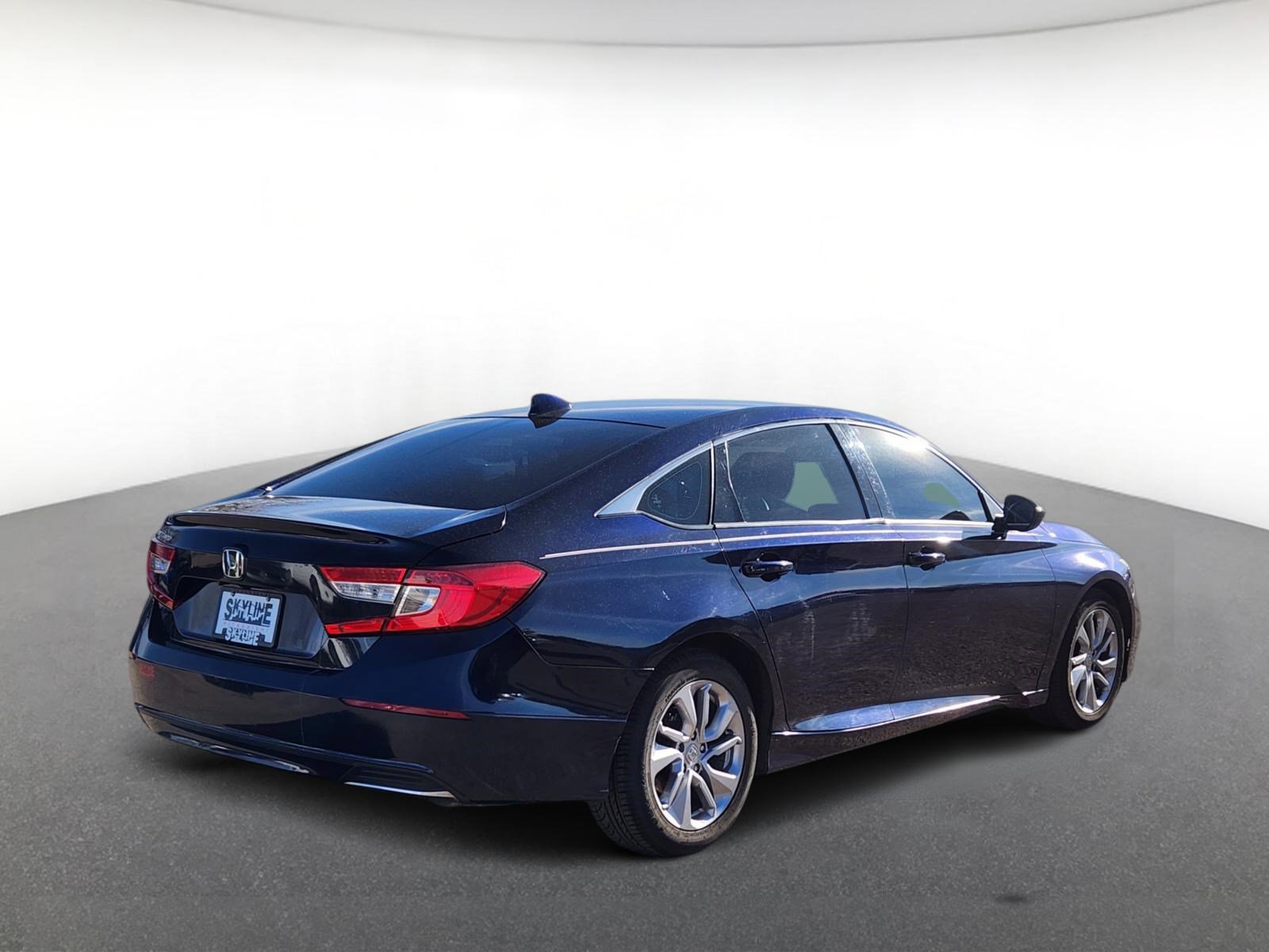 Used 2018 Honda Accord LX image 3
