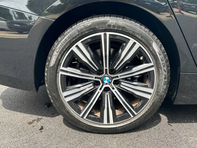Used 2025 BMW 330i xDrive Sedan AWD/4WD image 35