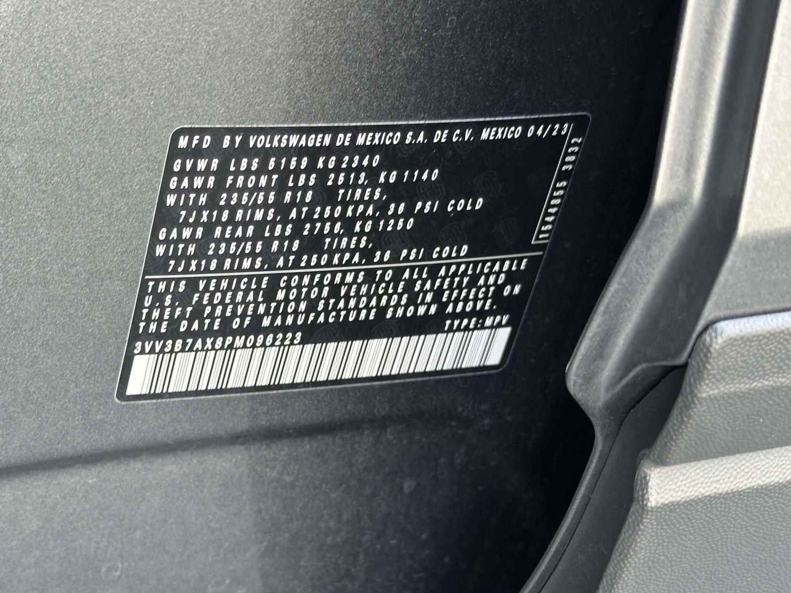 Used 2023 Volkswagen Tiguan SE image 27
