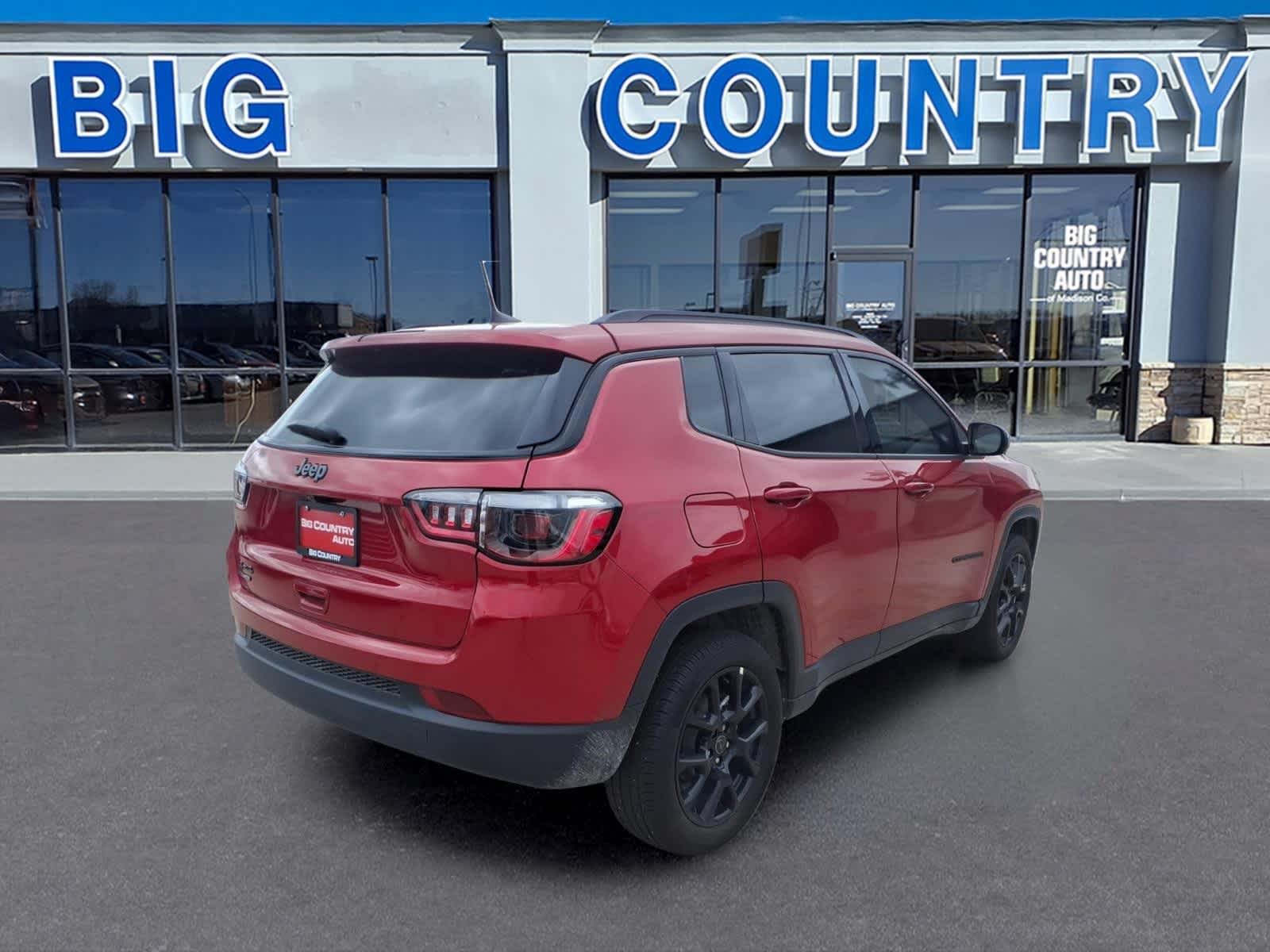 Used 2026 Jeep Compass Latitude AWD/4WD image 5