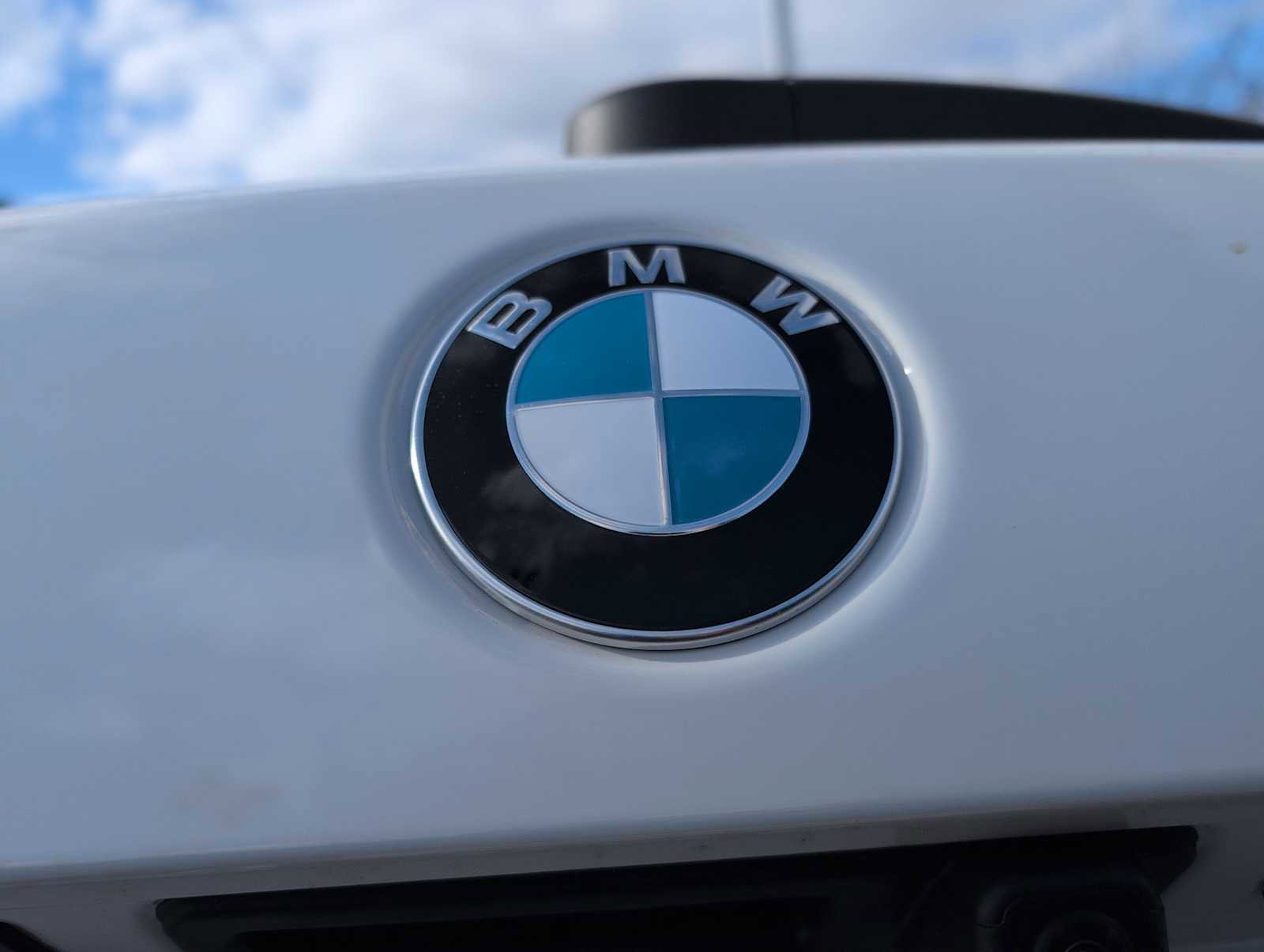 New 2026 BMW X5 M60i w/ Climate Comfort Package image 12